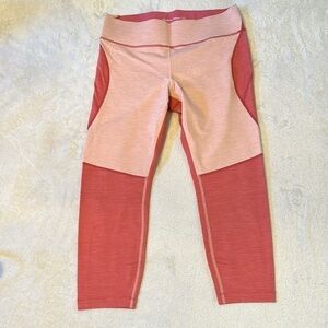 Outdoor Voices Core 3/4 Leggings Women Thistle/Desert Rose Colorblock Medium NWT
